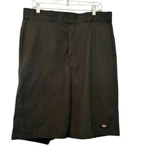 Dickies Loose Fit Mens 36 Dark Green Shorts, Flat Front Work Shorts